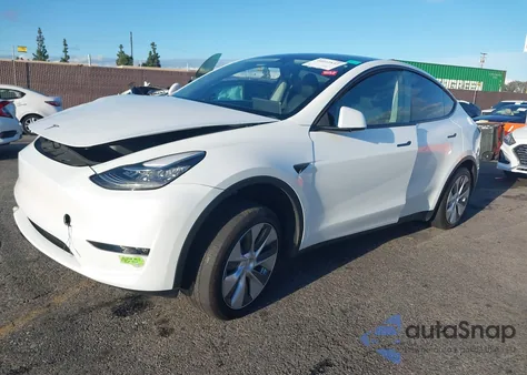 2023 Tesla Model Y Awd/Long Range Dual Motor All-Wheel Drive from USA, damaged, VIN 7SAYGDEE9PA043063